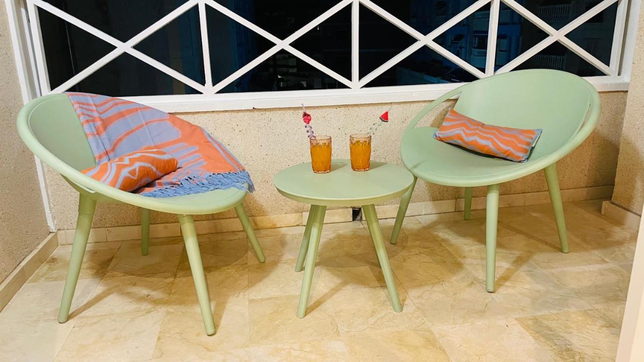 Beautiful Studio Two Steps To The Beach Torrevieja Exterior photo
